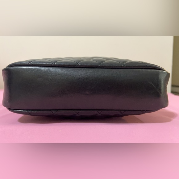 Chanel Vintage Quilted Camera Bag - Picture 5 of 16